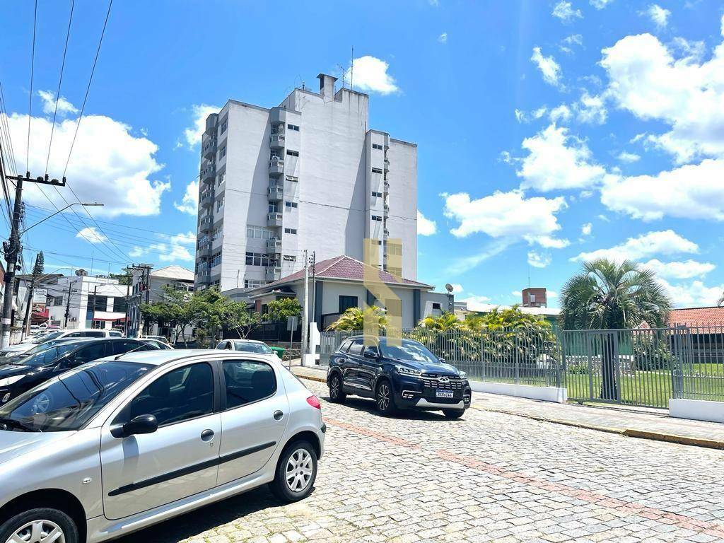 Apartamento à venda com 3 quartos, 110m² - Foto 12