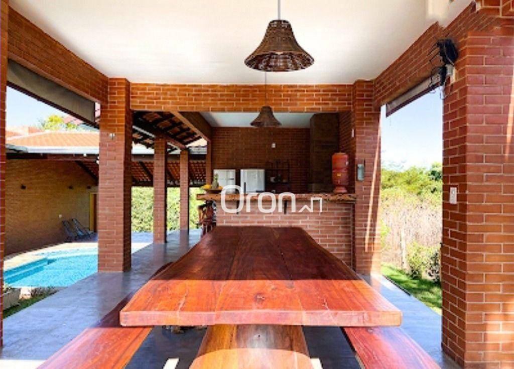 Chácara à venda com 4 quartos, 240m² - Foto 9