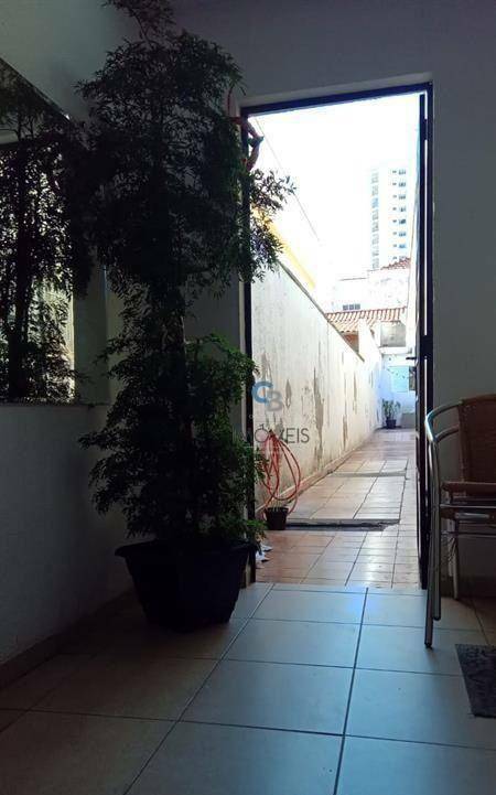 Casa à venda com 4 quartos, 238m² - Foto 4