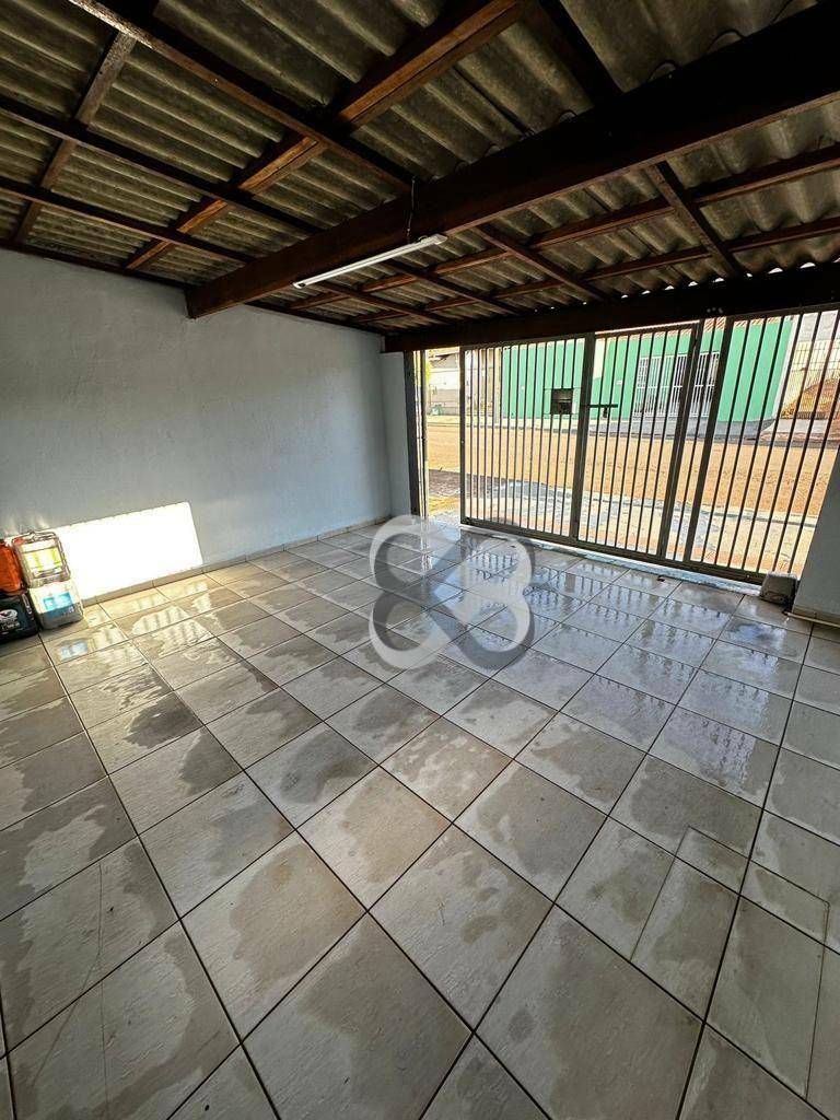 Casa à venda com 2 quartos, 145m² - Foto 4