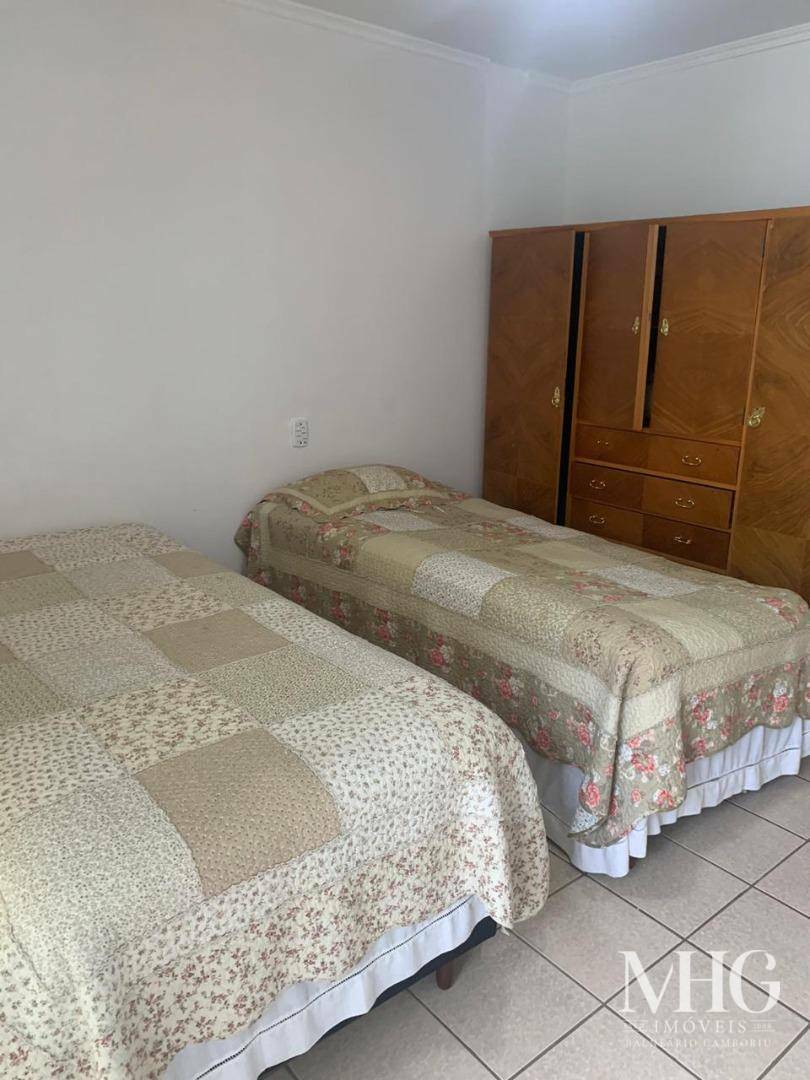 Apartamento para alugar com 4 quartos, 350m² - Foto 16