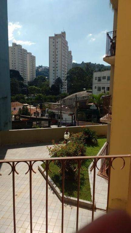 Apartamento à venda com 2 quartos, 64m² - Foto 2