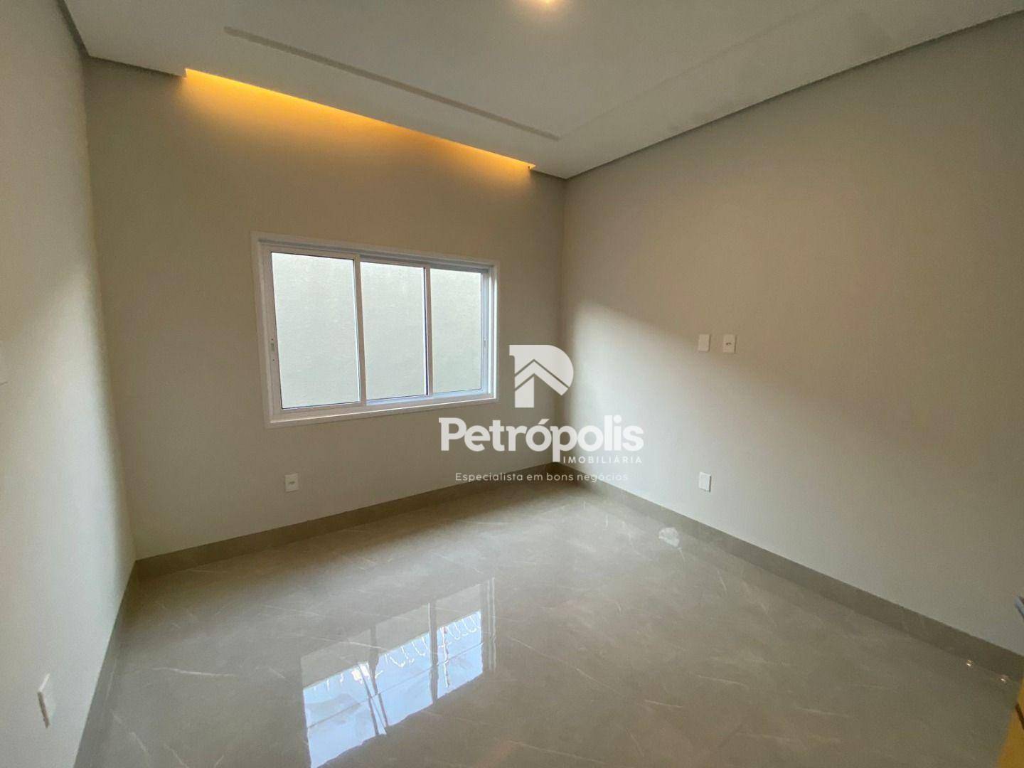 Casa à venda com 3 quartos, 220m² - Foto 10