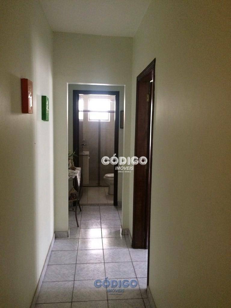 Sobrado à venda com 3 quartos, 300m² - Foto 12