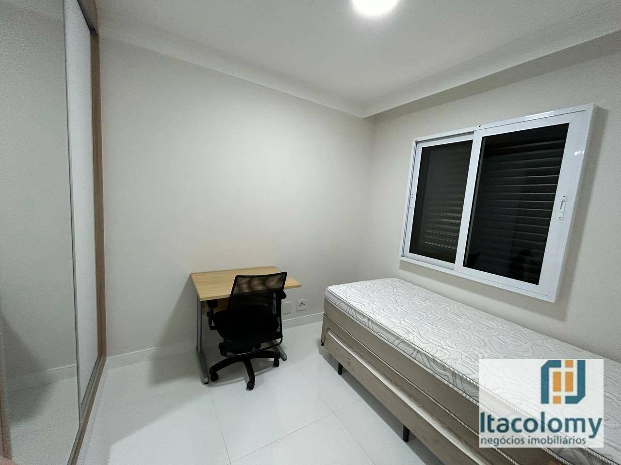 Apartamento à venda com 3 quartos, 84m² - Foto 4