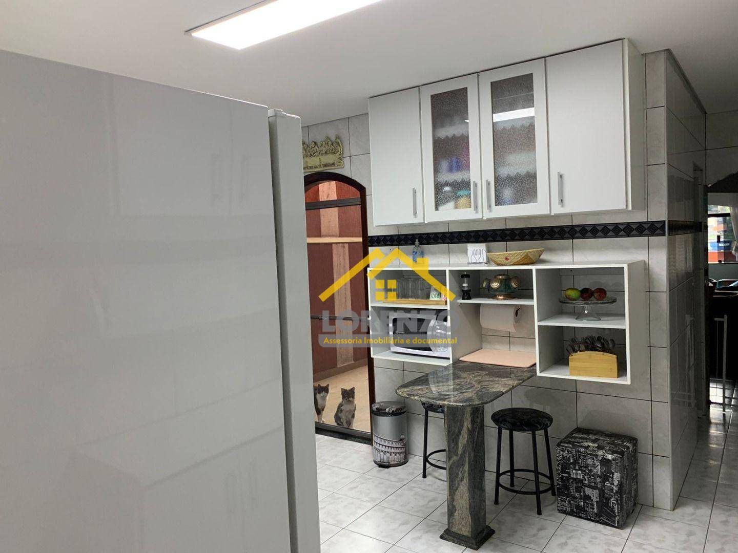 Sobrado à venda com 3 quartos, 220m² - Foto 11