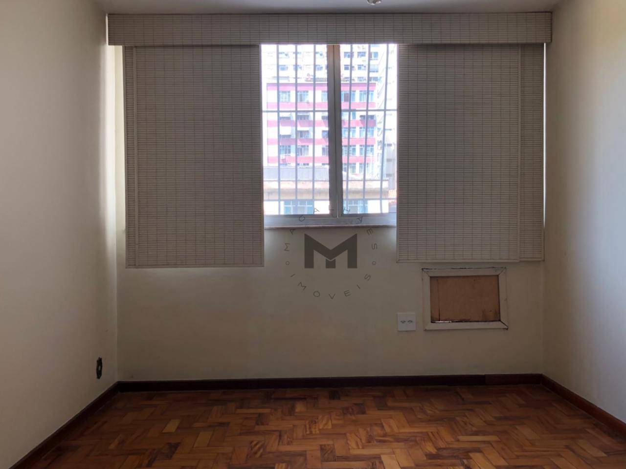 Apartamento à venda com 3 quartos, 110m² - Foto 5