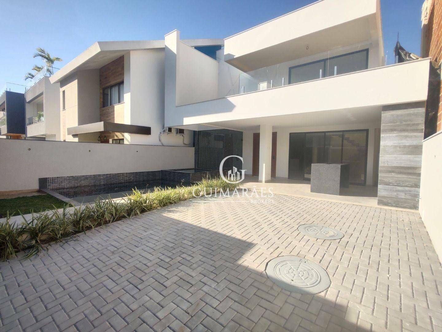 Casa de Condomínio à venda com 4 quartos, 283m² - Foto 2