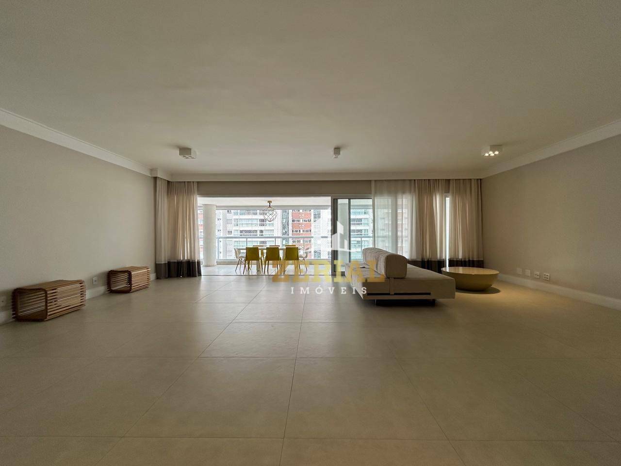 Apartamento para alugar com 3 quartos, 234m² - Foto 6