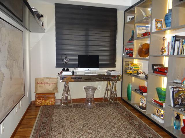 Apartamento à venda com 3 quartos, 210m² - Foto 12