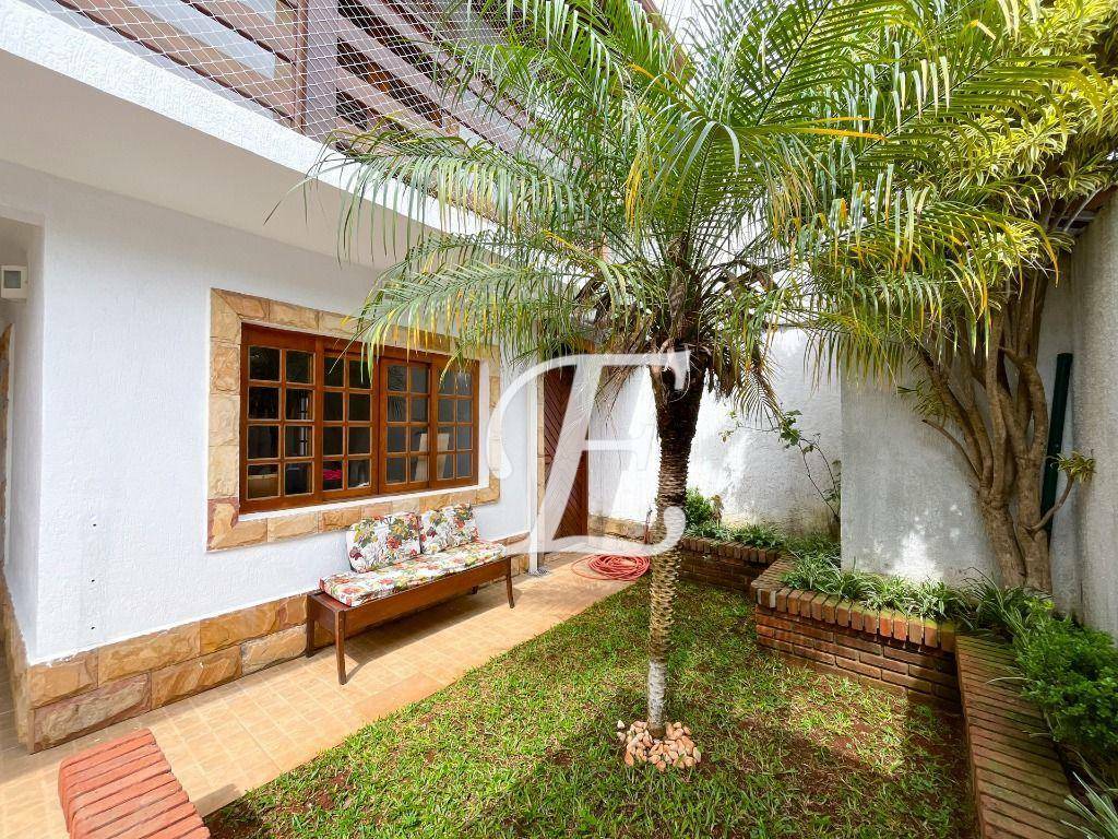 Casa de Condomínio à venda com 3 quartos, 290m² - Foto 4