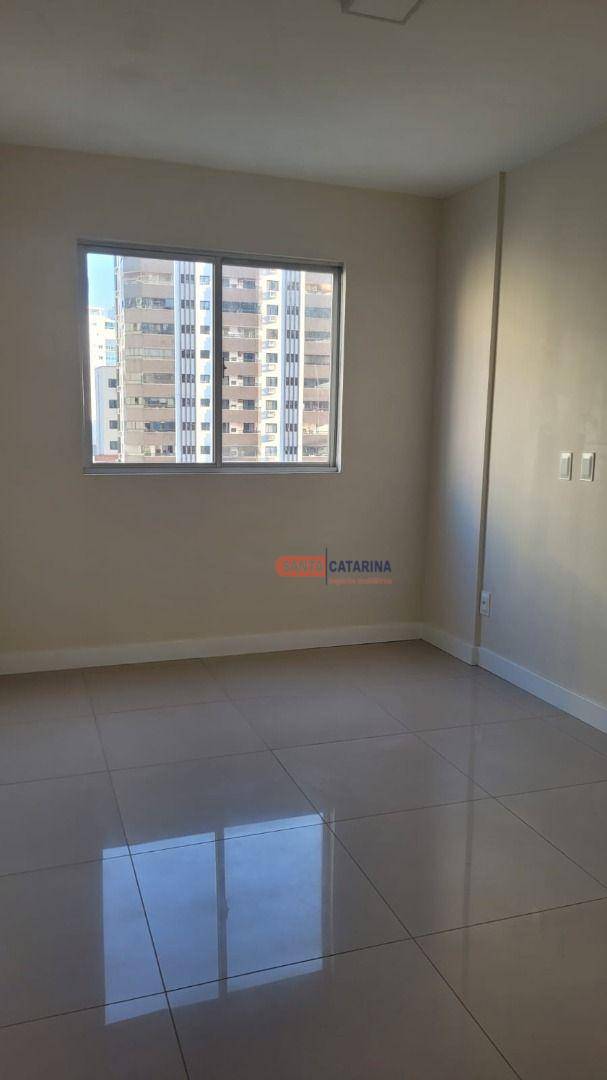 Apartamento à venda com 3 quartos, 100m² - Foto 18