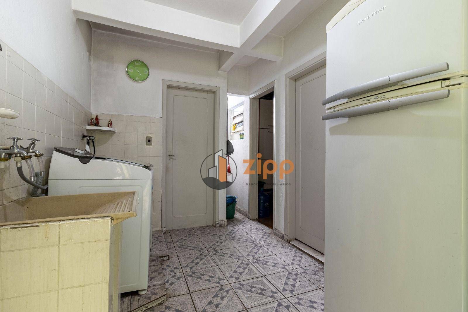 Sobrado à venda com 3 quartos, 200m² - Foto 33