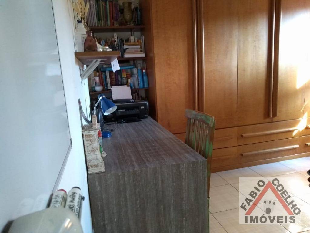 Sobrado à venda com 3 quartos, 188m² - Foto 5