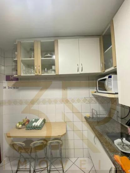 Apartamento à venda com 3 quartos, 71m² - Foto 2