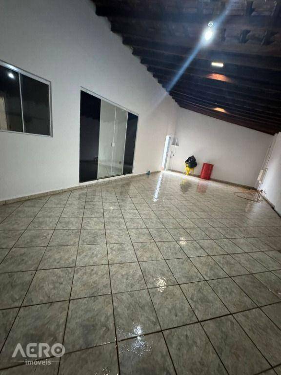 Casa à venda com 3 quartos, 190m² - Foto 9