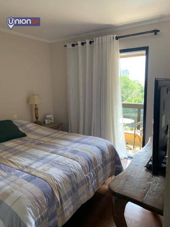 Apartamento à venda com 4 quartos, 213m² - Foto 11