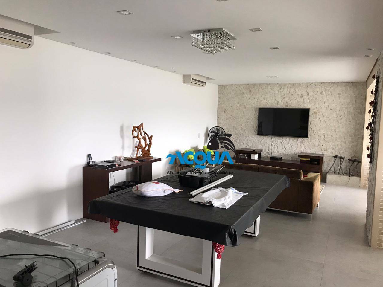 Apartamento à venda com 3 quartos, 158m² - Foto 1