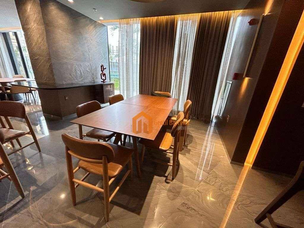 Apartamento à venda com 6 quartos, 311m² - Foto 5