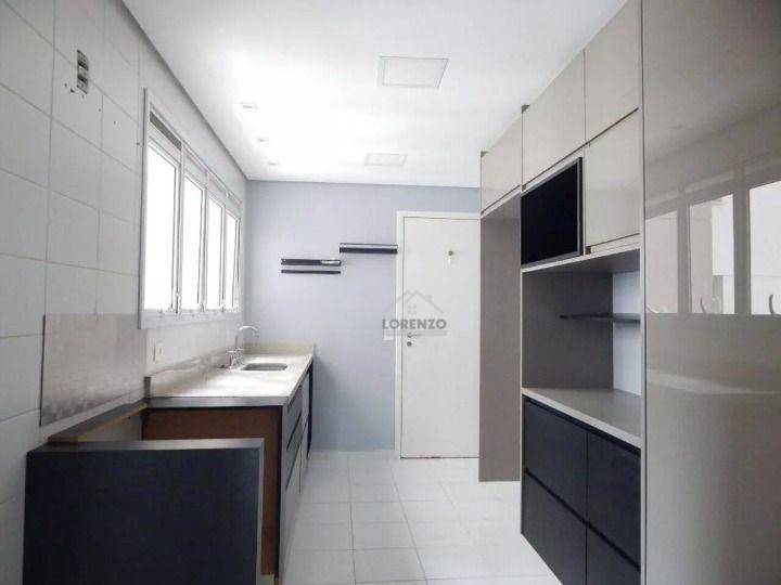 Apartamento à venda com 3 quartos, 155m² - Foto 11