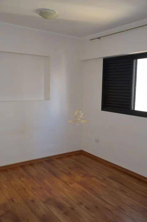 Apartamento para alugar com 3 quartos, 105m² - Foto 7