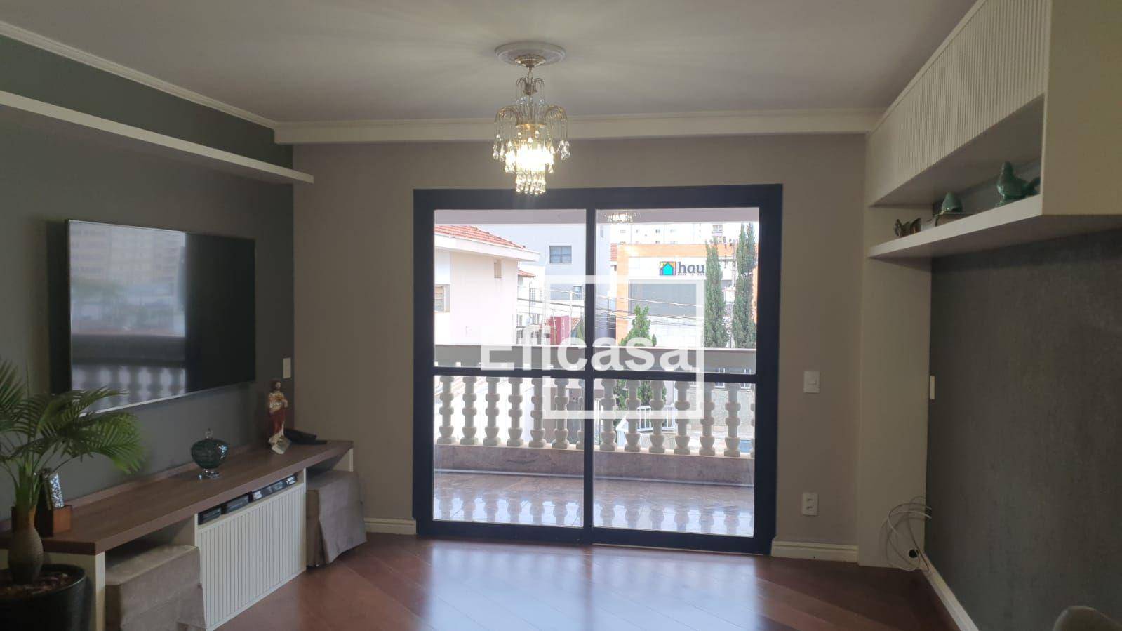 Apartamento à venda com 3 quartos, 180m² - Foto 1