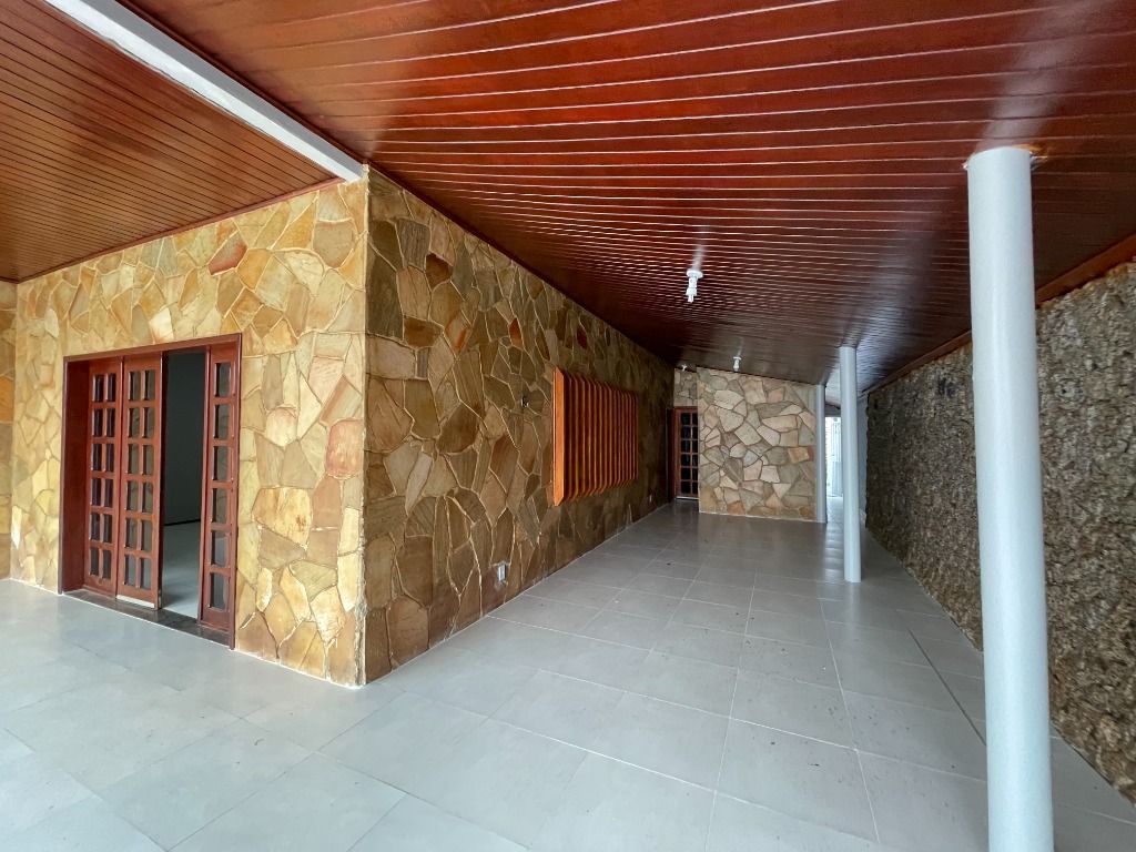 Casa à venda com 4 quartos, 400m² - Foto 9