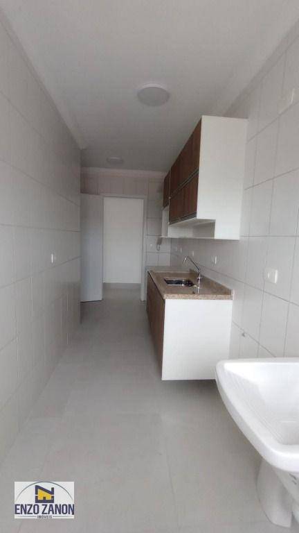 Apartamento para alugar com 2 quartos, 70m² - Foto 5