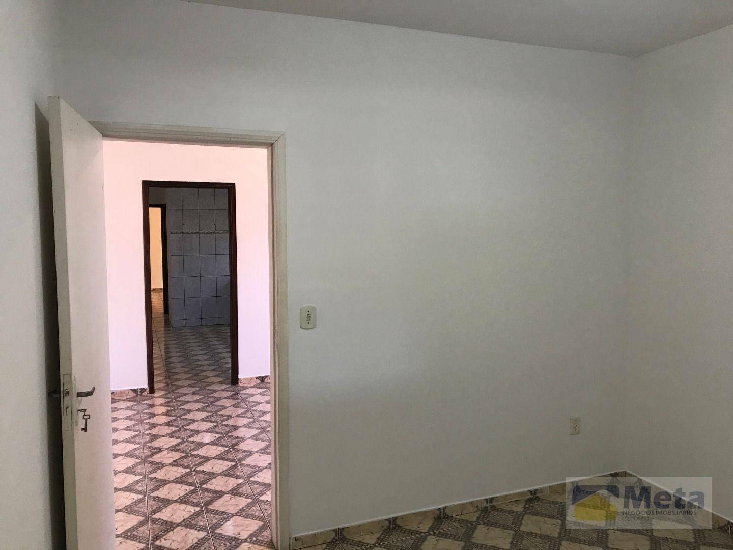 Casa para alugar com 2 quartos, 87m² - Foto 21