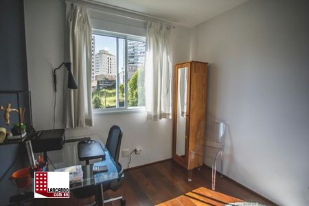 Apartamento à venda com 2 quartos, 100m² - Foto 2