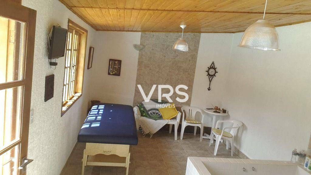 Pousada-Chalé à venda com 12 quartos, 1680m² - Foto 13