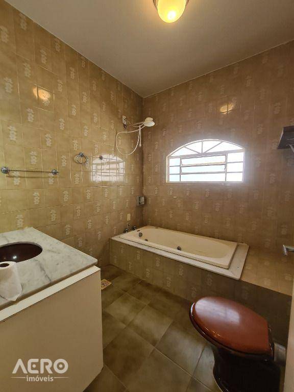 Casa à venda com 3 quartos, 170m² - Foto 6