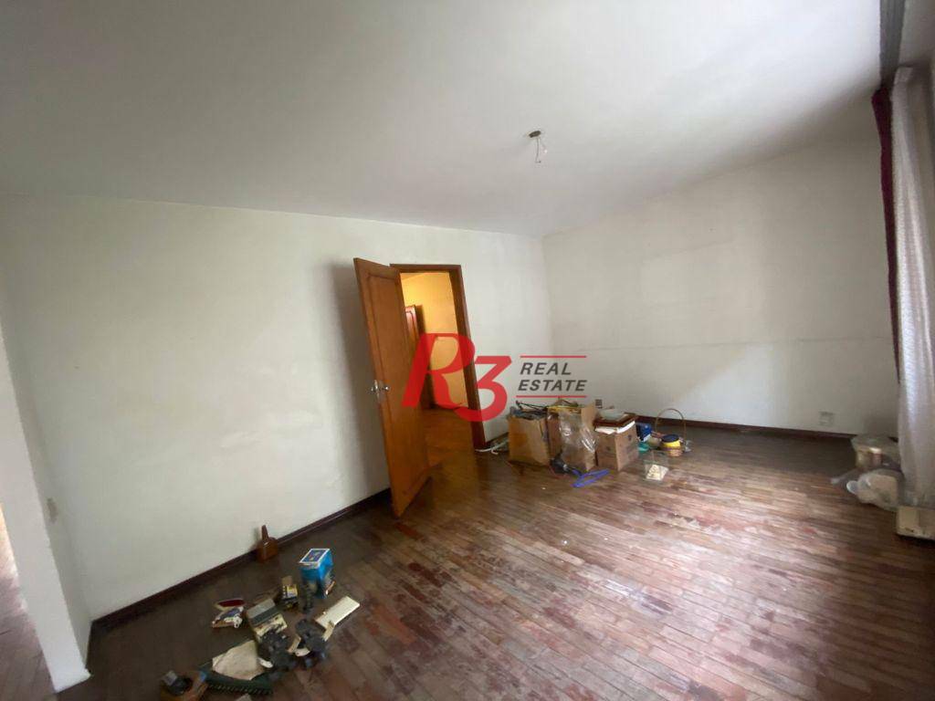 Casa à venda com 4 quartos, 250m² - Foto 2