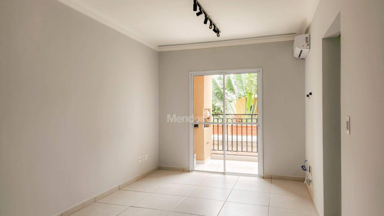 Apartamento à venda com 2 quartos, 70m² - Foto 3