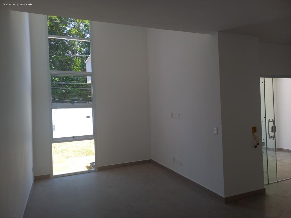 Casa à venda com 3 quartos, 115m² - Foto 2