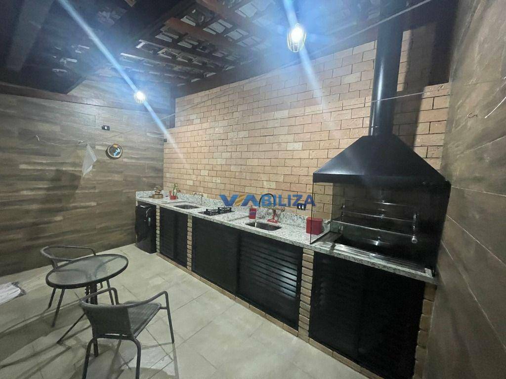 Sobrado à venda com 3 quartos, 125m² - Foto 1