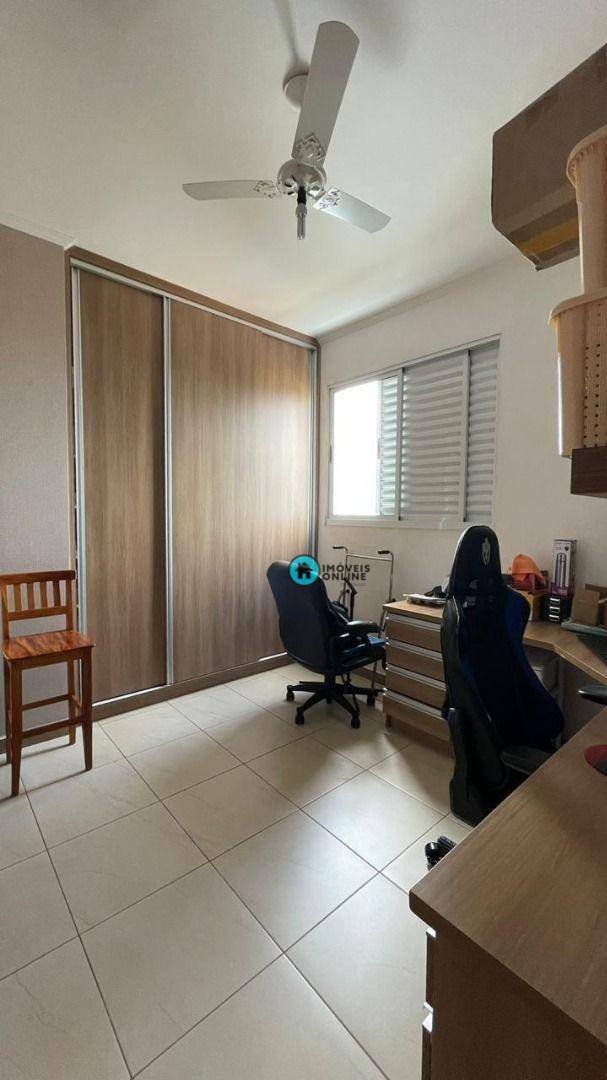 Apartamento à venda com 3 quartos, 184m² - Foto 4