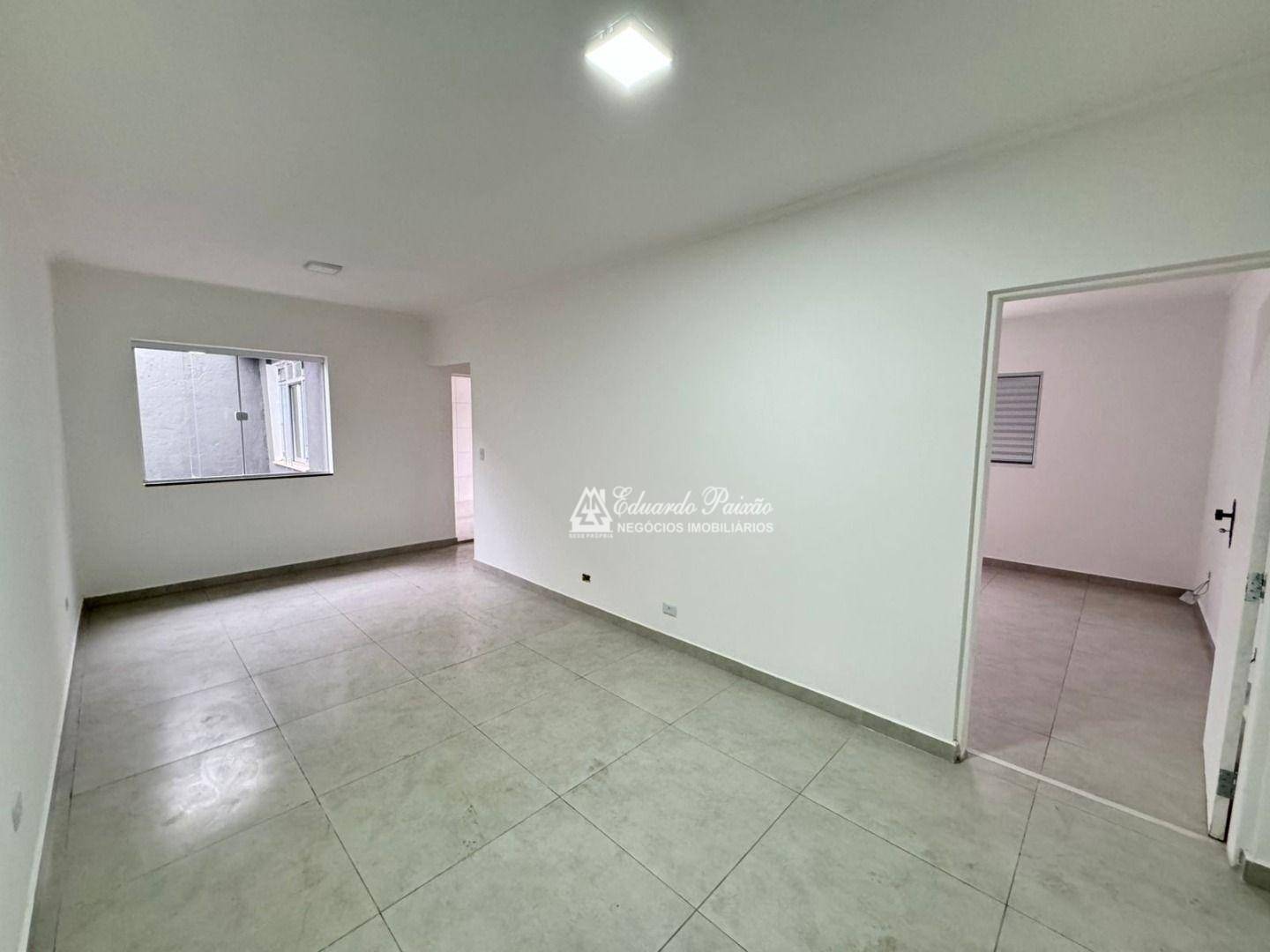 Apartamento para alugar com 2 quartos, 65m² - Foto 9