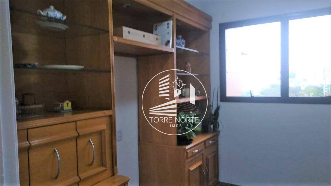 Apartamento à venda com 3 quartos, 188m² - Foto 20