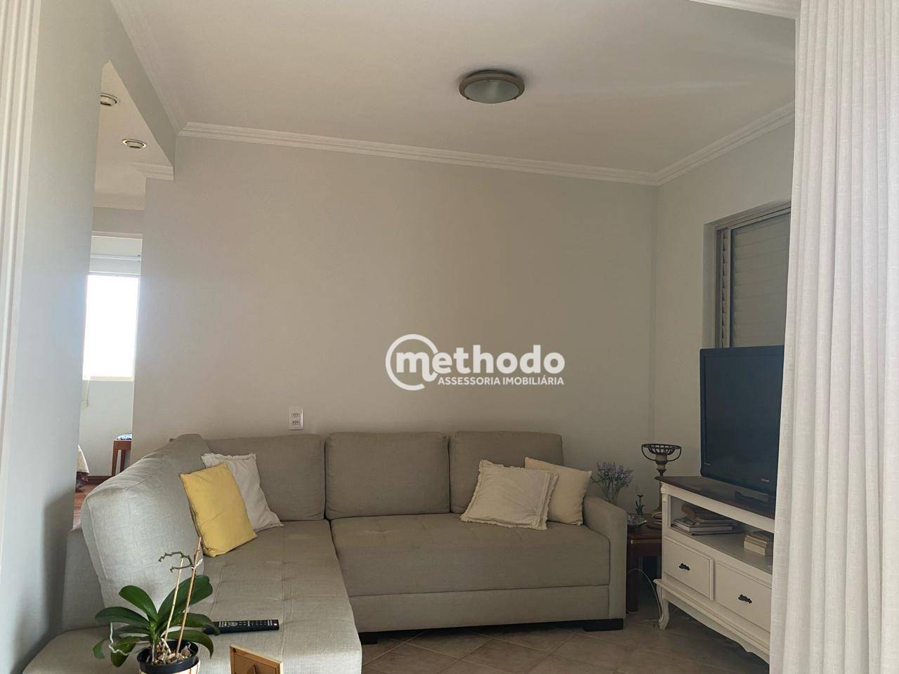 Apartamento à venda com 3 quartos, 75m² - Foto 3