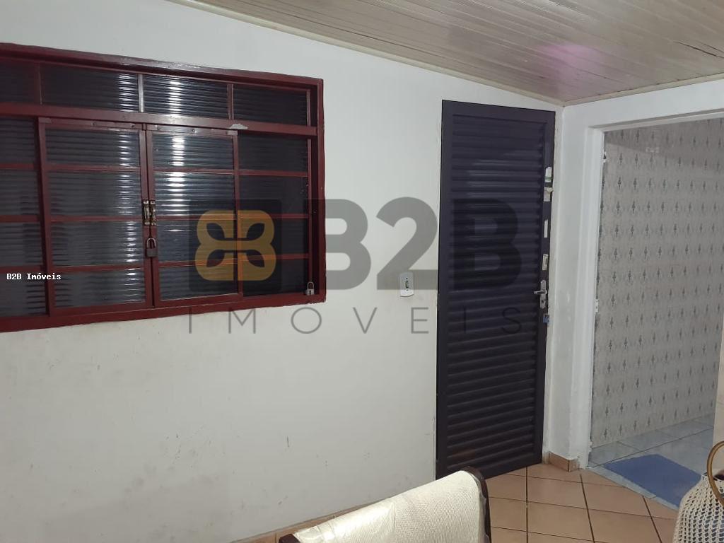 Casa à venda com 3 quartos, 150m² - Foto 3