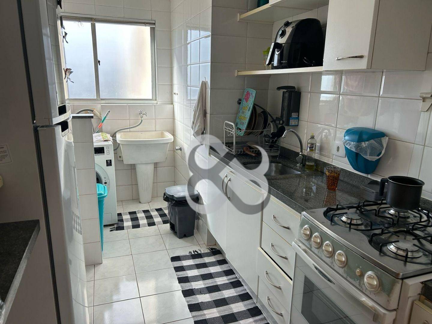 Apartamento para alugar com 2 quartos, 64m² - Foto 4