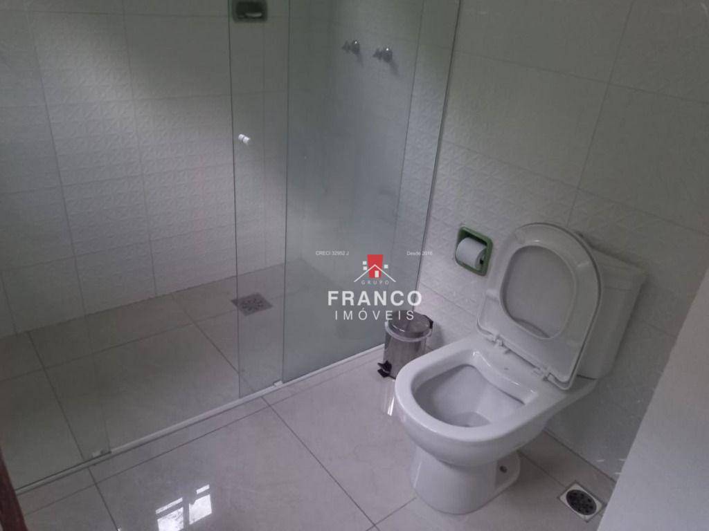 Chácara à venda com 3 quartos, 270m² - Foto 9