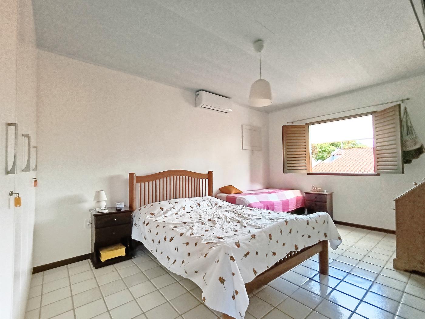 Casa à venda com 5 quartos, 350m² - Foto 13