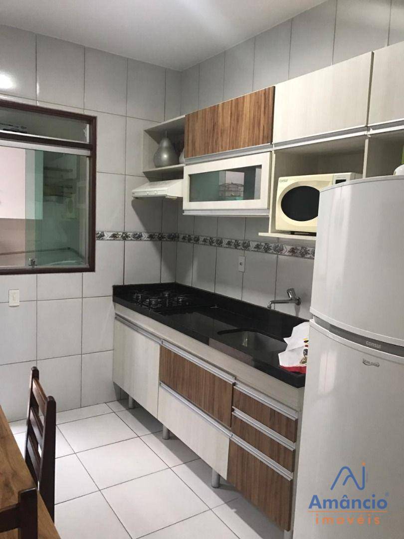 Casa à venda com 4 quartos, 128m² - Foto 8