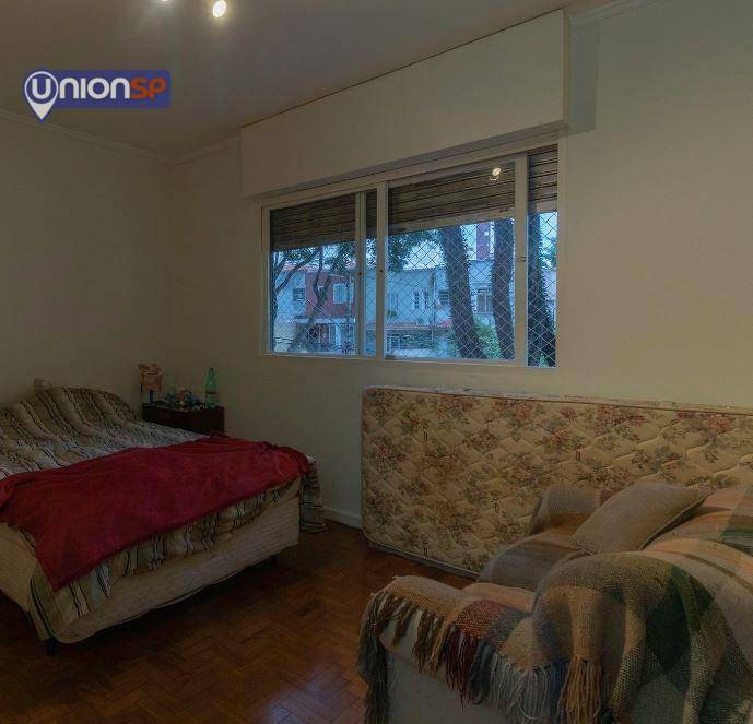 Apartamento à venda com 4 quartos, 150m² - Foto 8