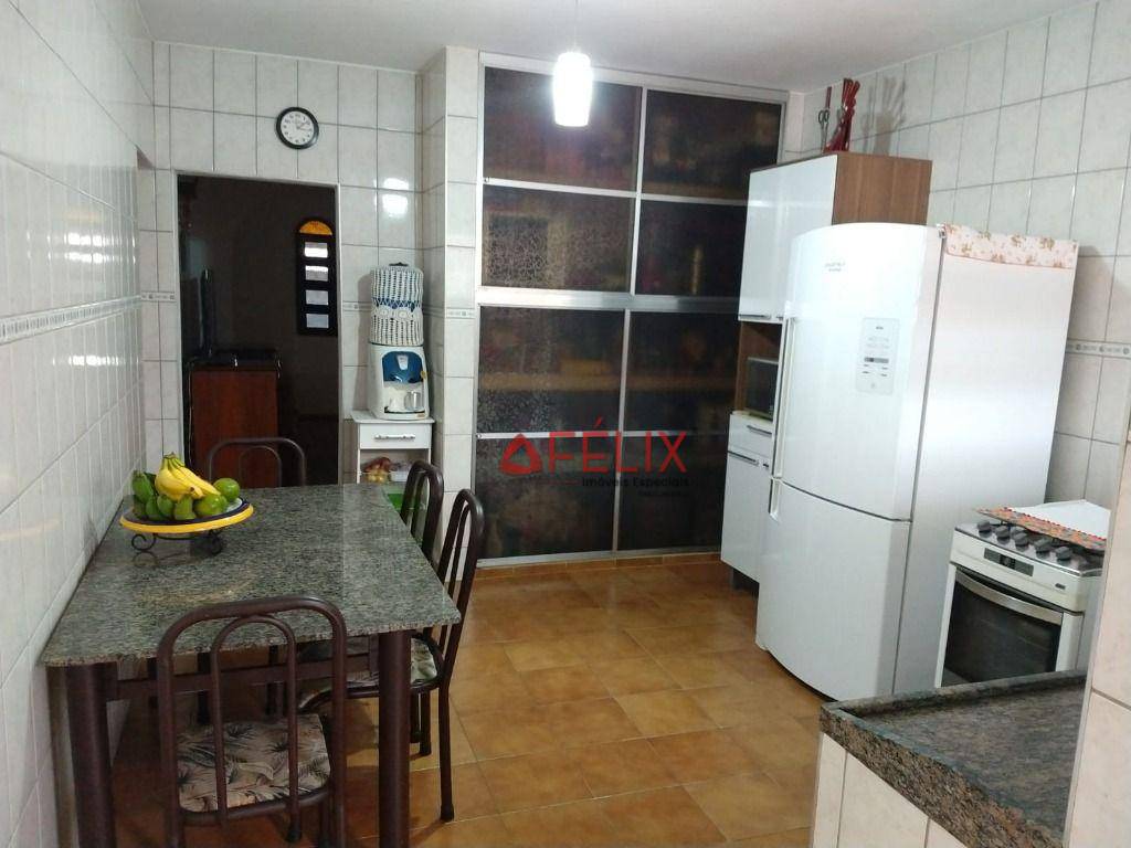 Casa à venda com 2 quartos, 182m² - Foto 32