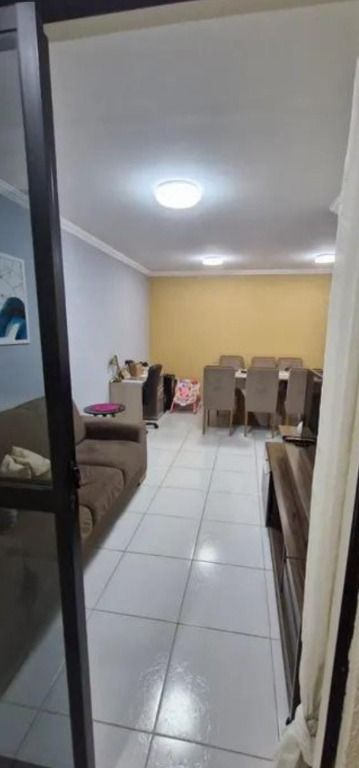 Apartamento à venda com 2 quartos, 65m² - Foto 4