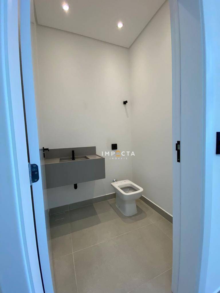 Casa à venda com 3 quartos, 180m² - Foto 4