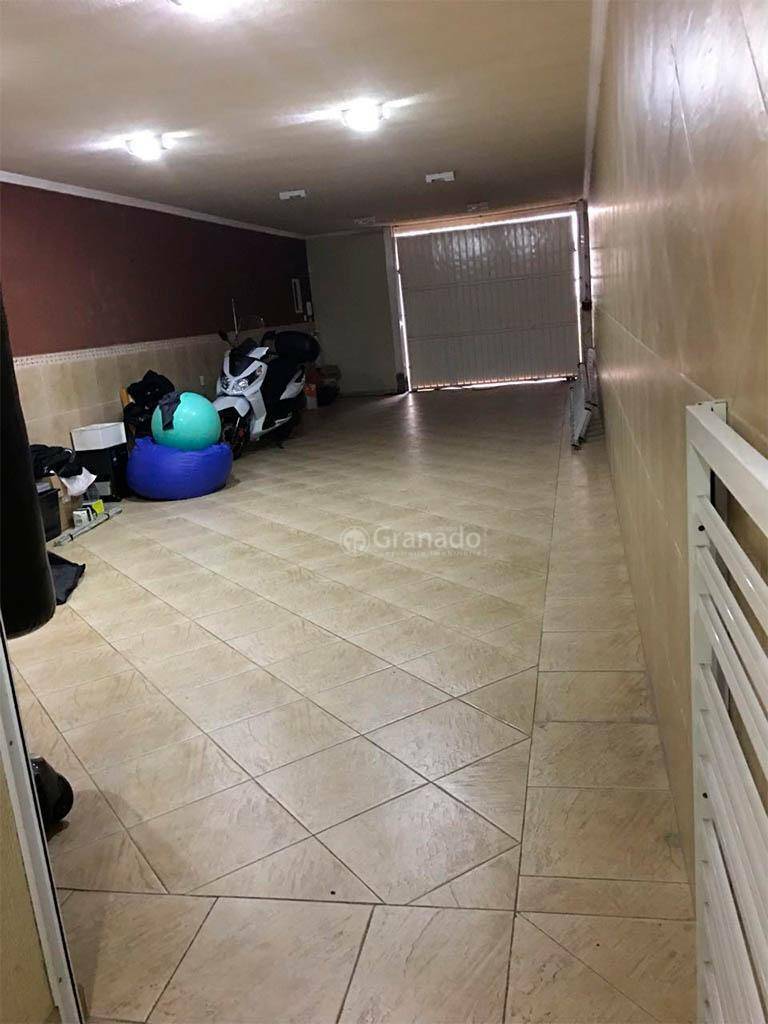 Sobrado à venda com 3 quartos, 330m² - Foto 22